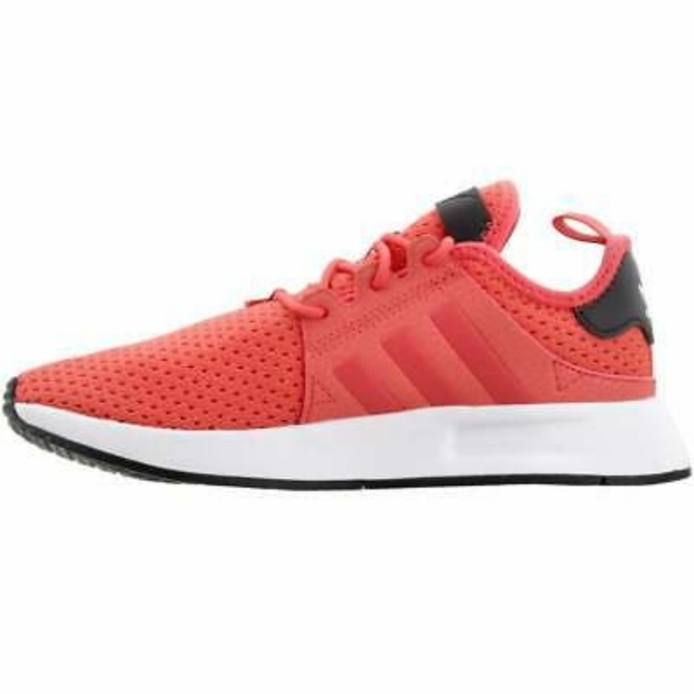 Adidas XPLR sneakers